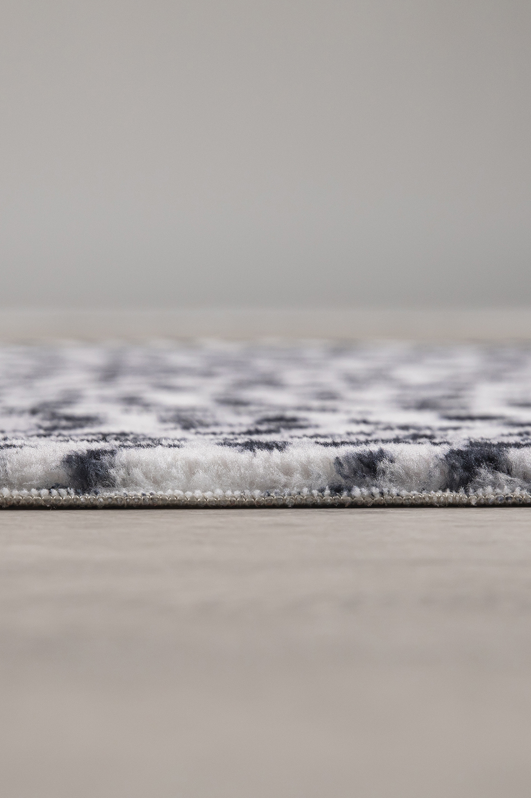 Angorahome Peluş Kaymaz Taban Leopar Siyah Post Halı - 5